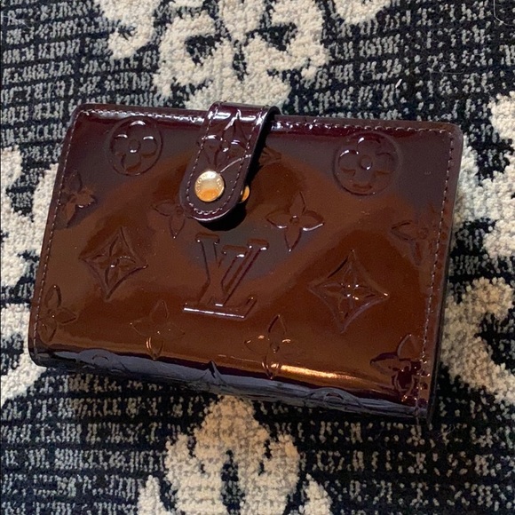 Louis Vuitton mini wallet